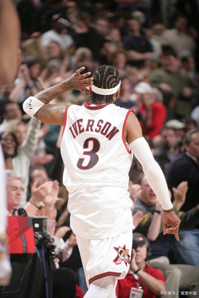 未来游戏市场呈现双轨并行格局